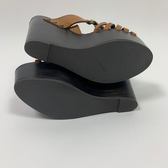 Steve Madden Leather High Wedge With Platform - Picture 6 of 7